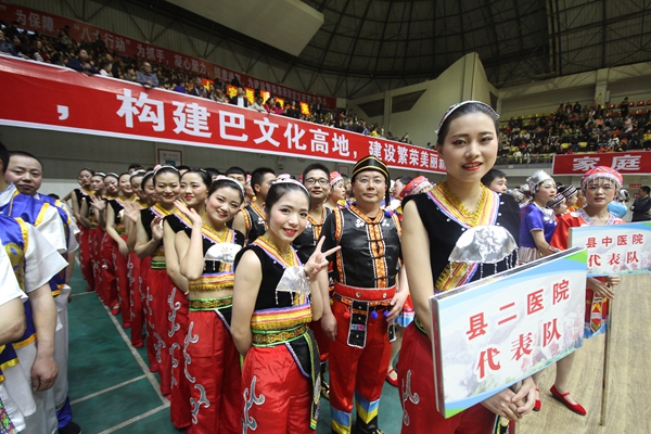 队员们准备入场2.jpg 队员们准备入场2.jpg