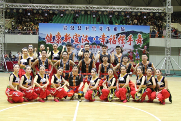 队员合影1.jpg 队员合影1.jpg