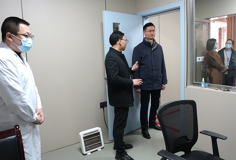 XFN07524.jpg XFN07524.jpg